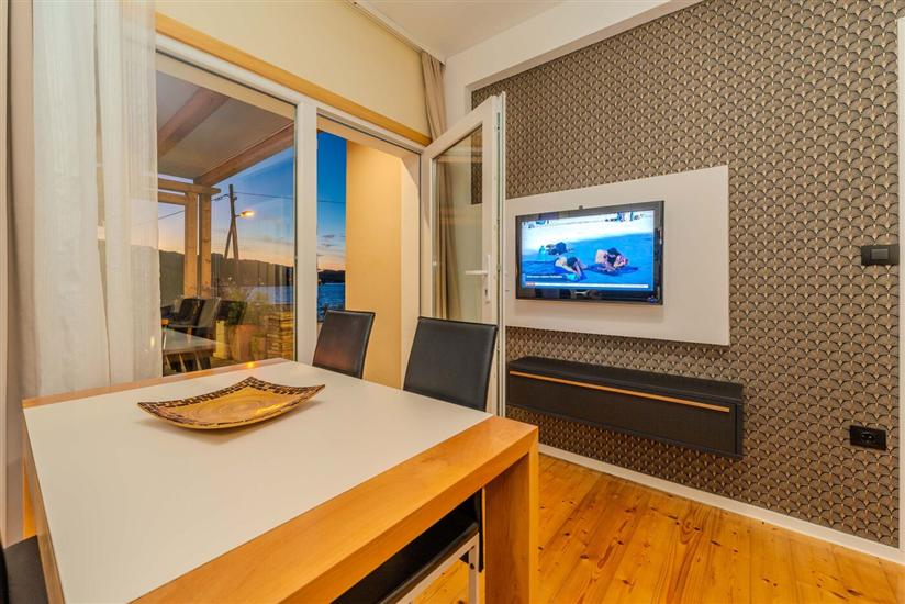 Apartment A1, for 6 persons