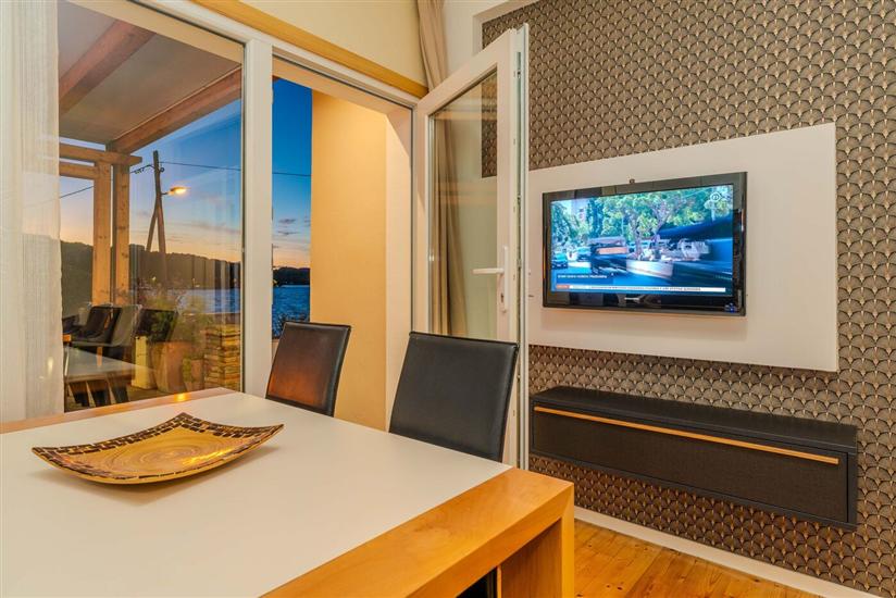 Apartment A1, for 6 persons