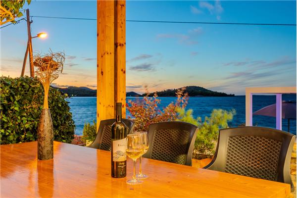 Apartment A1, for 6 persons