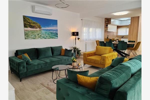 House K1, for 10 persons