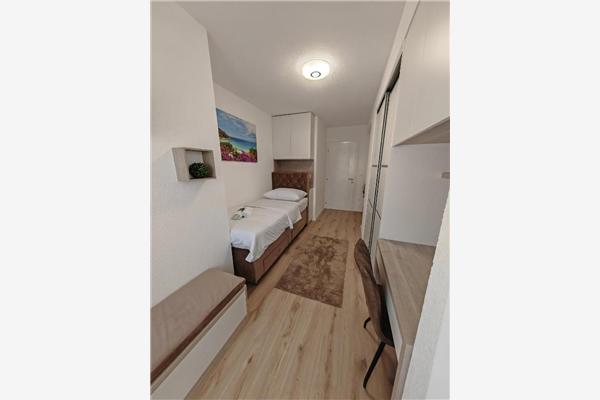 House K1, for 10 persons