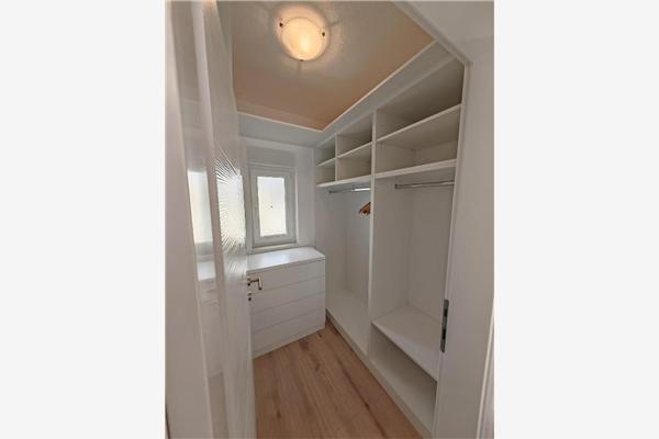 House K1, for 10 persons