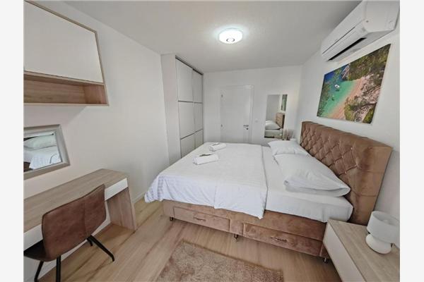 House K1, for 10 persons