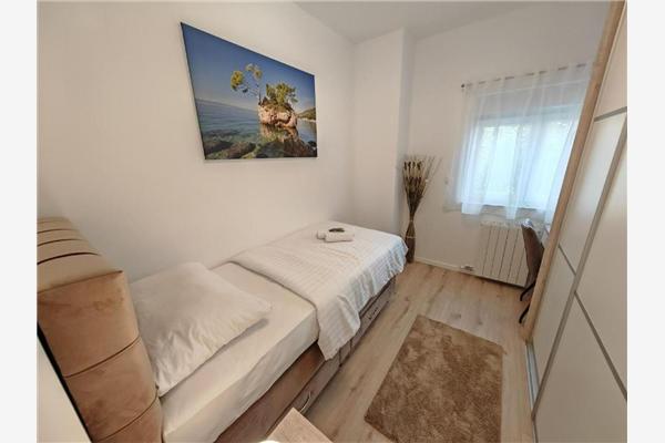 House K1, for 10 persons