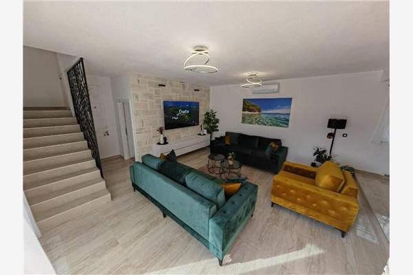 House K1, for 10 persons