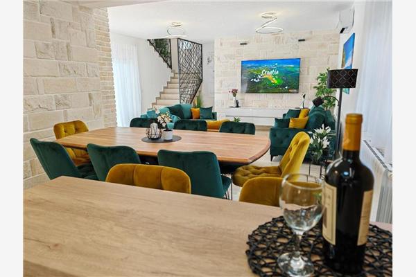 House K1, for 10 persons