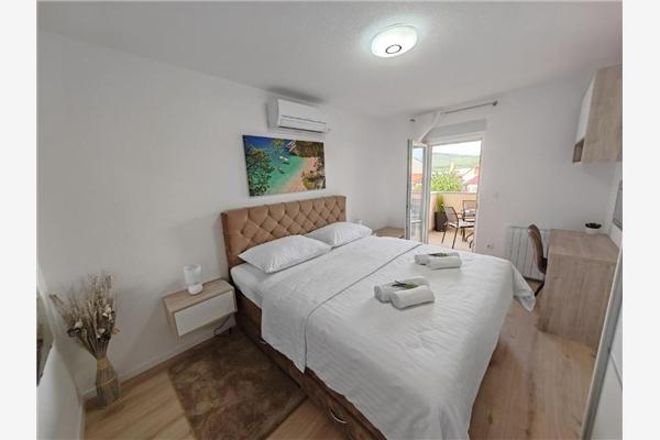 House K1, for 10 persons