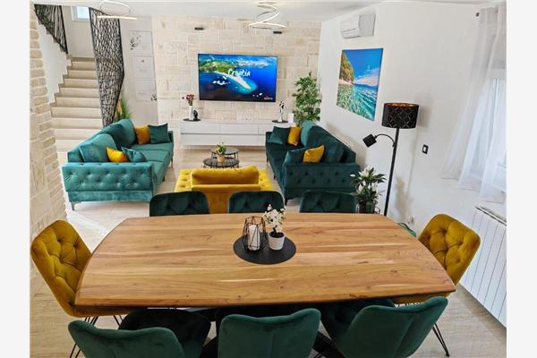 House K1, for 10 persons