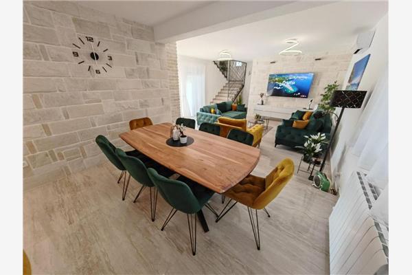 House K1, for 10 persons