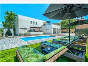 Villa Nikoma Dicmo, Size 240.00 m2, Accommodation with pool