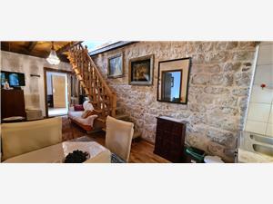 House Old town stone house Stari Grad - island Hvar, Stone house, Size 85.00 m2, Airline distance to town centre 100 m