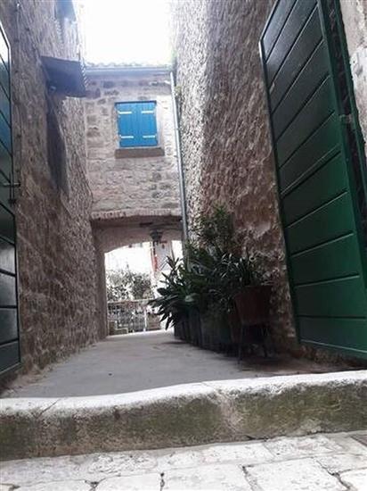 House Old town stone house