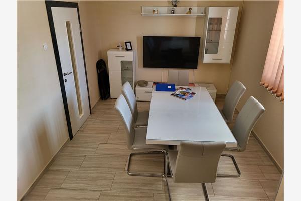 Apartment A1, for 8 persons