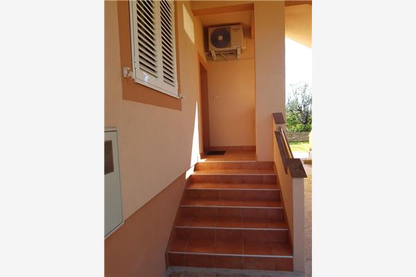 Apartment A1, for 8 persons