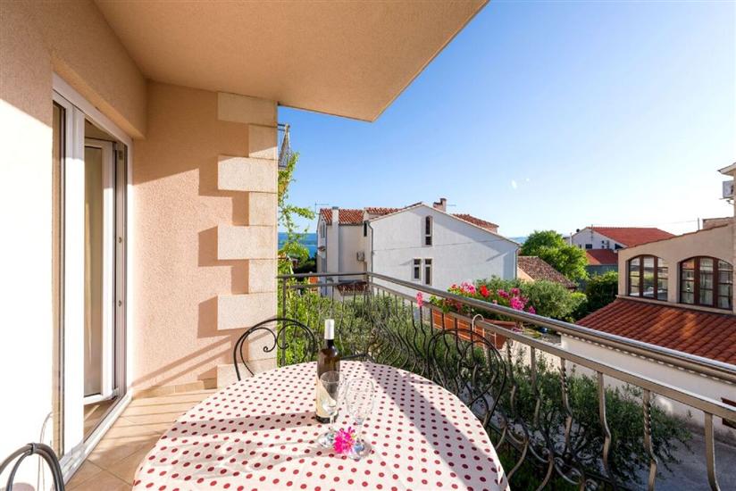 Apartment A6, for 4 persons
