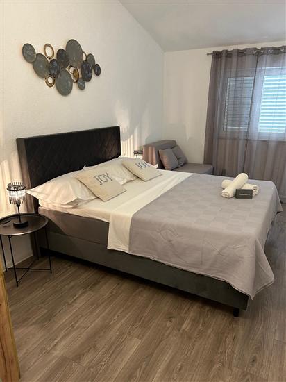 Apartment A4, for 7 persons