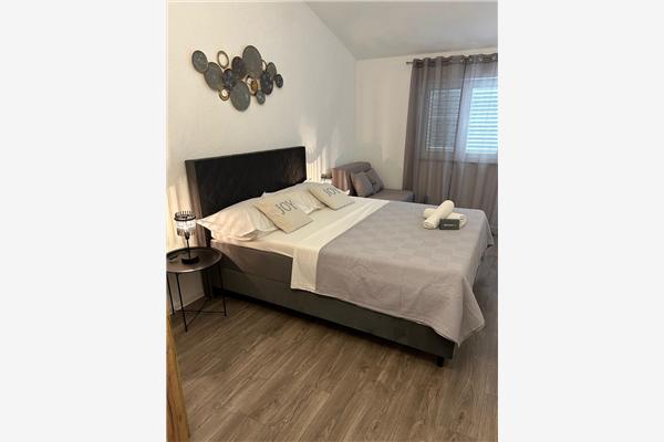 Apartment A4, for 7 persons