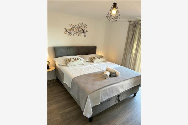 Apartment A4, for 7 persons