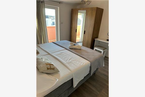 Apartment A4, for 7 persons