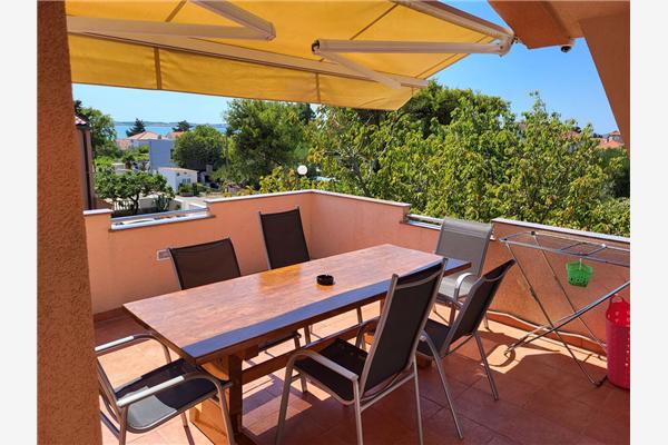 Apartment A2, for 6 persons