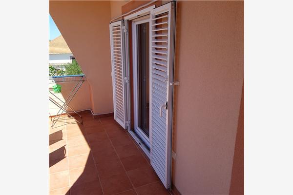 Apartment A2, for 6 persons