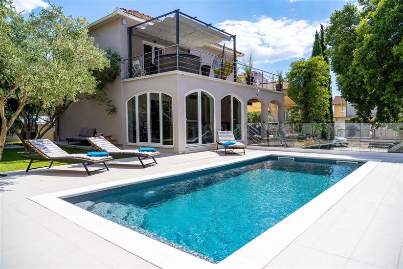 Villa Mirage