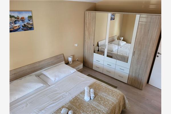 Apartment A2, for 6 persons