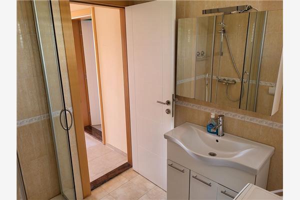 Apartment A2, for 6 persons