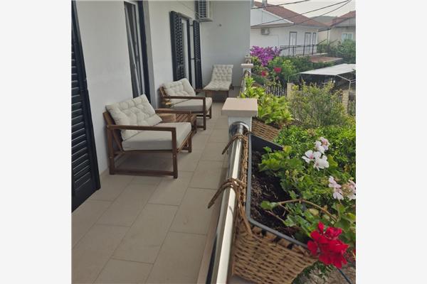 Apartment A1, for 5 persons