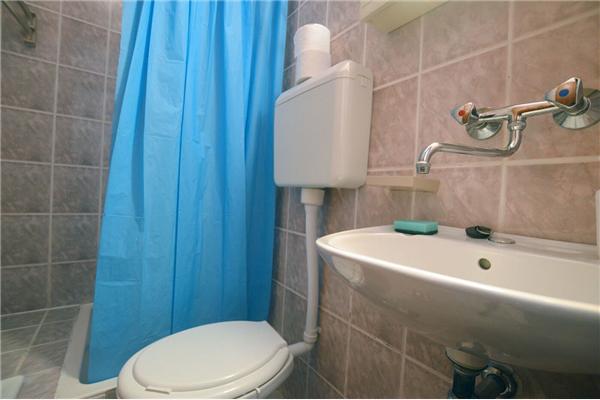 Room S2, for 2 persons