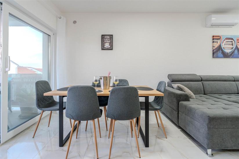 Apartment A1, for 6 persons