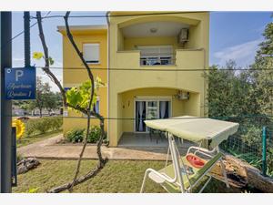 Apartments Rondine Karigador, Size 40.00 m2, Airline distance to town centre 500 m