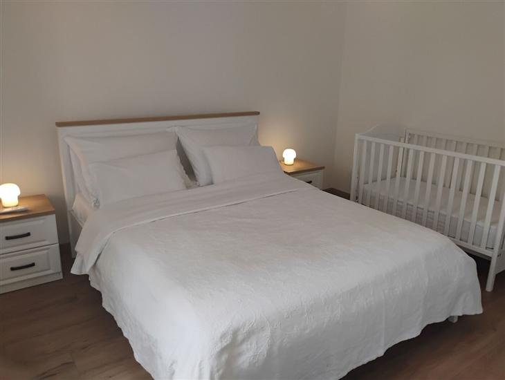 Apartment A1, for 5 persons