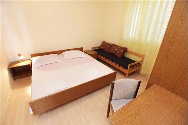 Apartment A1, for 7 persons