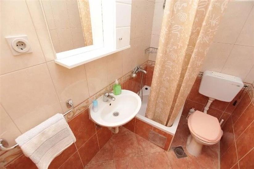 Apartment A1, for 7 persons