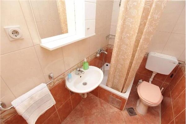 Apartment A1, for 7 persons