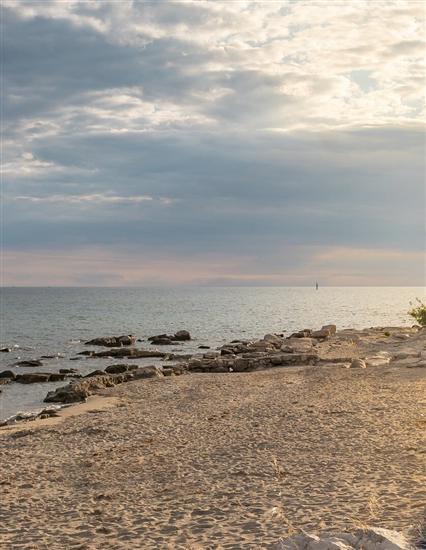 Apartmaji Zambratija with sea view