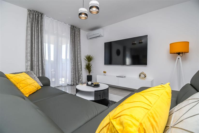 Apartment A1, for 6 persons