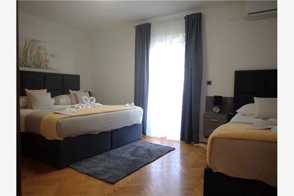 Apartment A1, for 6 persons