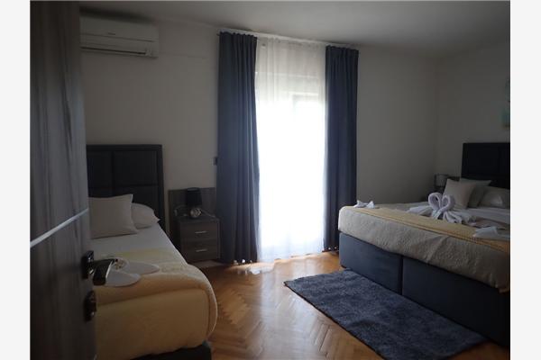 Apartment A1, for 6 persons