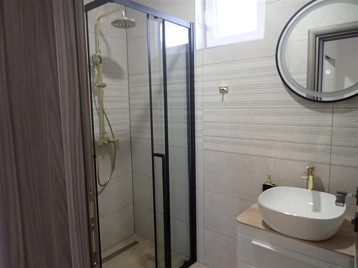 Apartment A1, for 6 persons