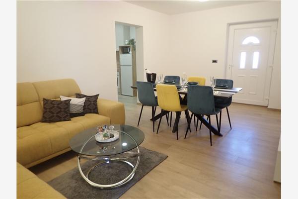 Apartment A1, for 6 persons