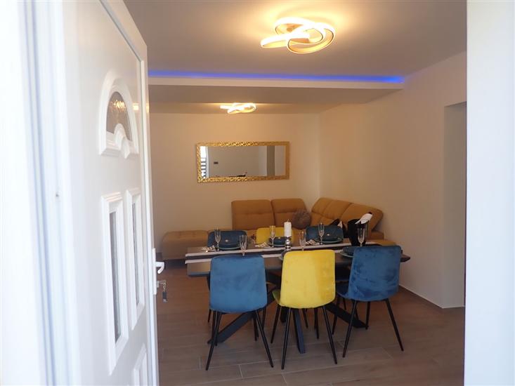 Apartment A1, for 6 persons