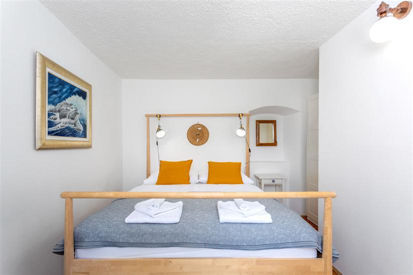 House K1, for 8 persons