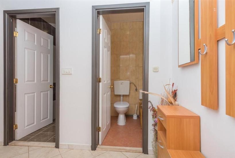 Apartman A2, na 6 osebe