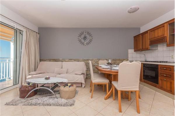 Apartment A2, for 6 persons