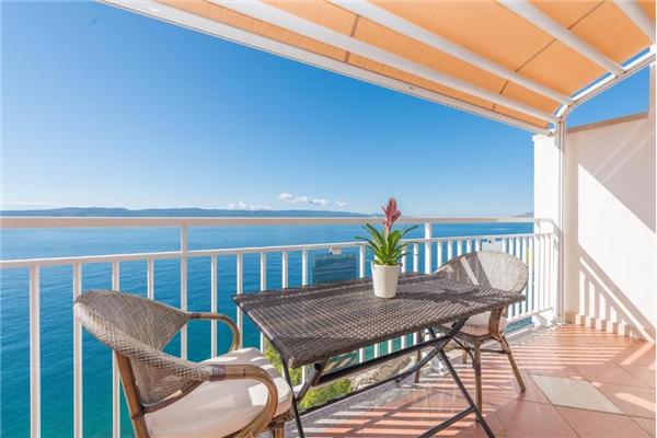 Apartment A2, for 6 persons