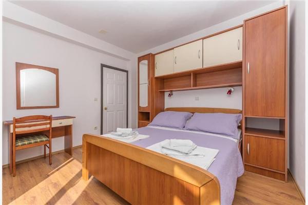 Apartment A3, for 6 persons