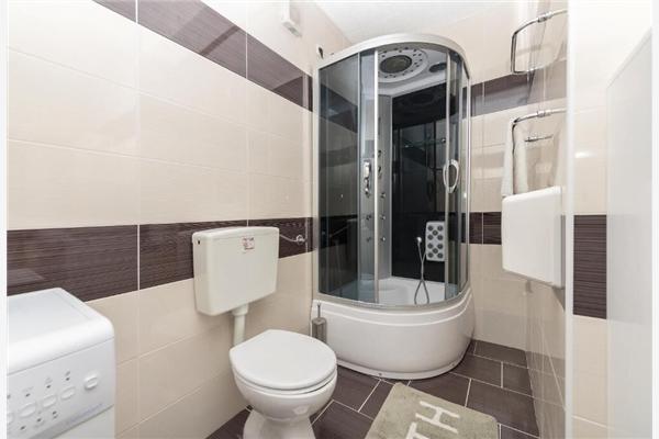 Apartman A3, na 6 osebe