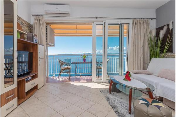 Apartment A3, for 6 persons